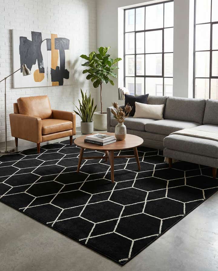 10' x 10' Lattice Frieze Square Rug