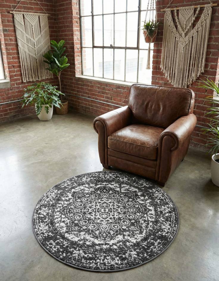 Detail image of 3' x 3' Arlington Round Rug