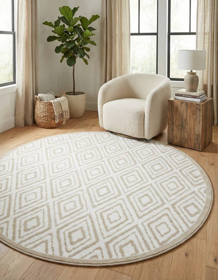 Detail image of 7' 1 x 7' 1 Hermitage Round Rug