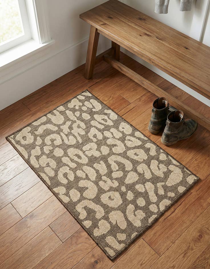 Detail image of 2' 2 x 3' Dunes Rug