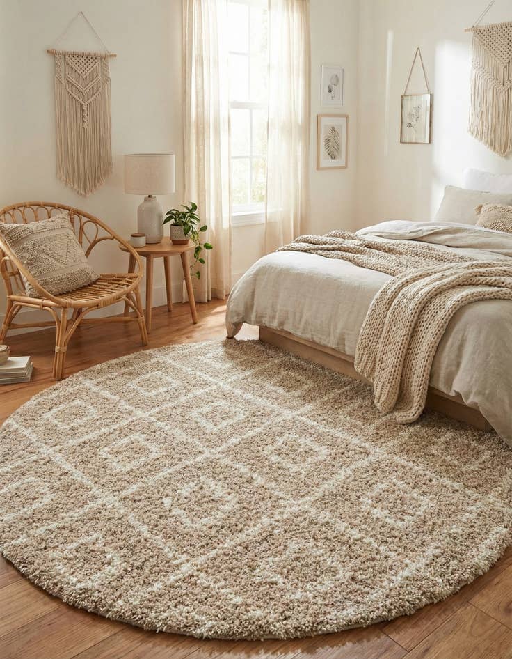 Detail image of 6' x 6' Lattice Shag Round Rug