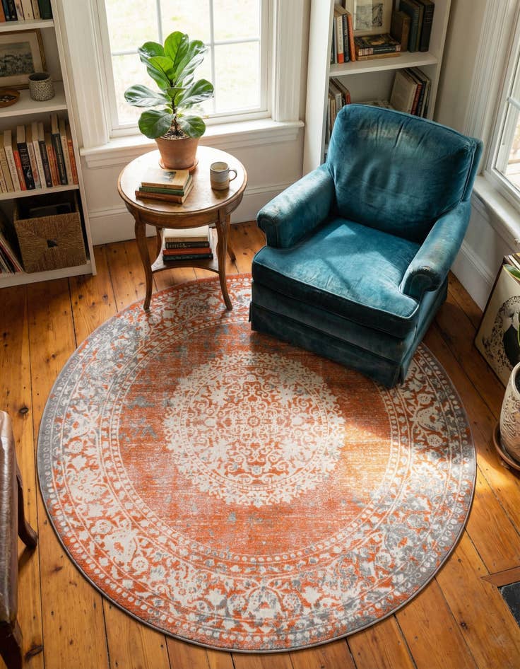 Detail image of 6' x 6' Modern Classical Round Rug