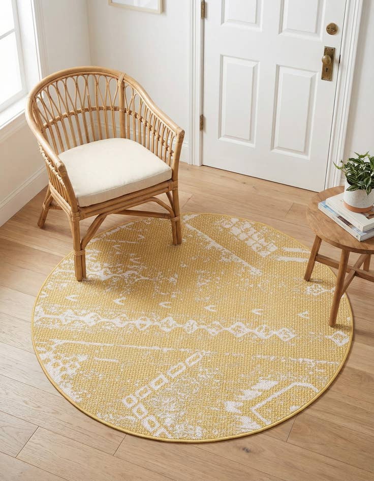 Detail image of 3' x 3'  Washable Bohemian Indoor / Outdoor Round Rug