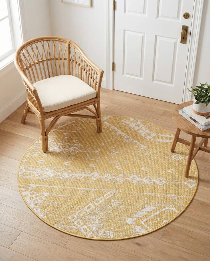 Detail image of 3' x 3' Easy-Clean Bohemian Indoor / Outdoor Round Rug