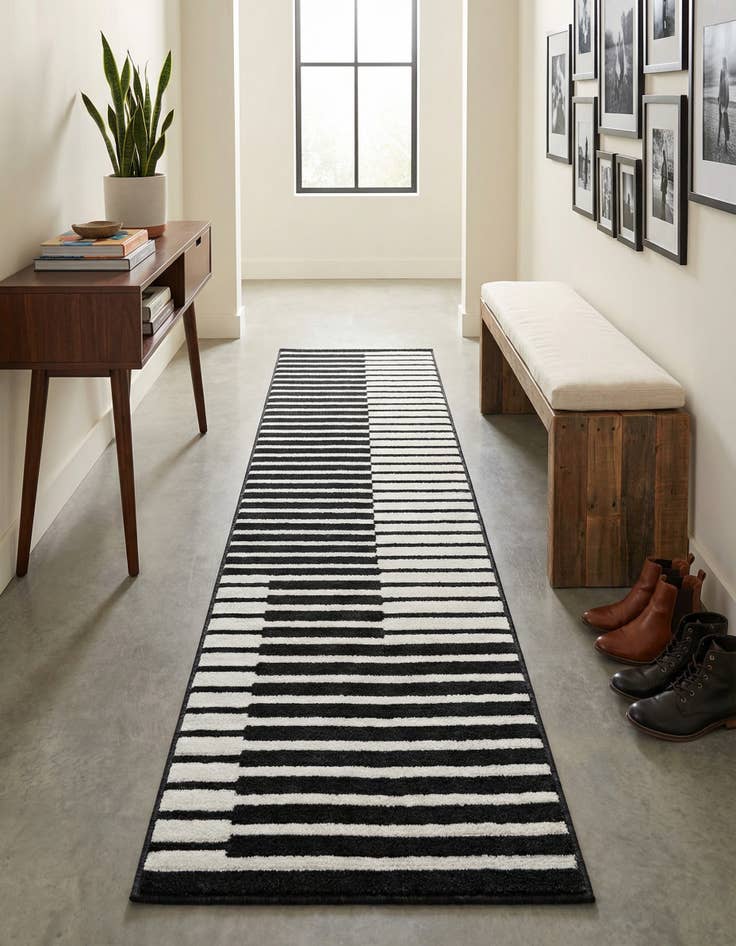 Detail image of 2' x 8' Oslo Runner Rug