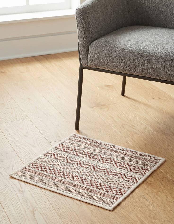 Detail image of 1' 4 x 1' 4 Washable Ribbon Indoor / Outdoor Sample Rug