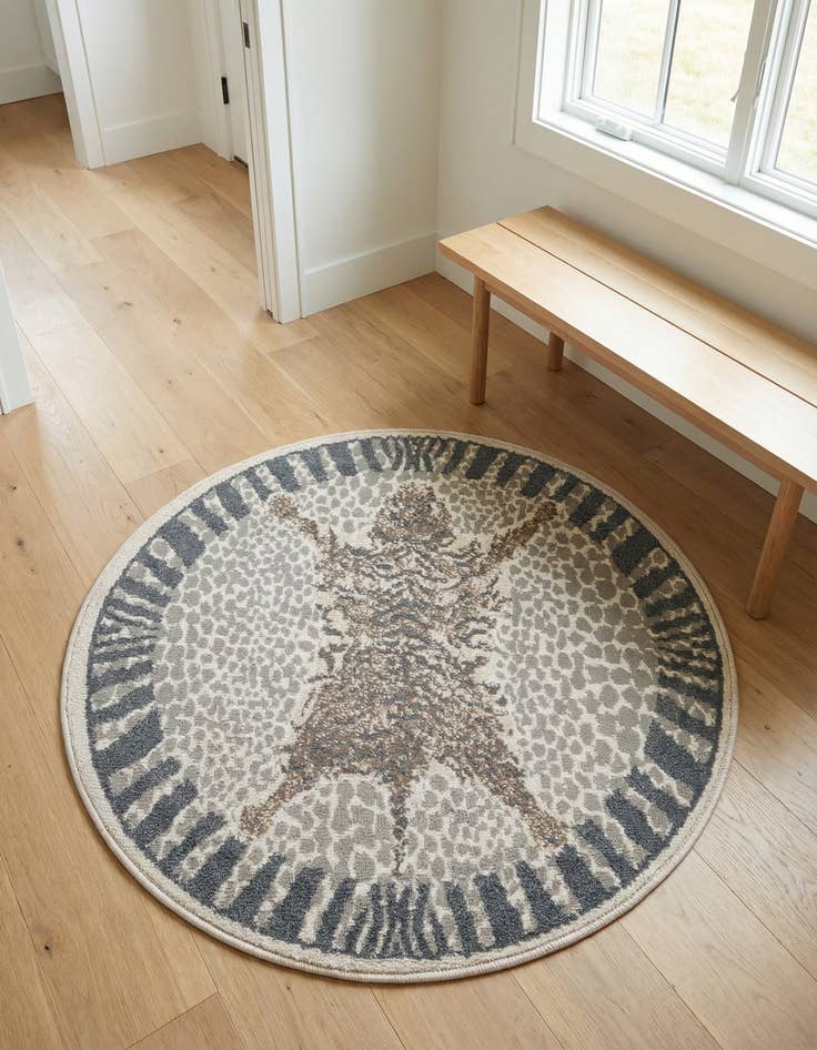 Detail image of 3' x 3' Safari Round Rug