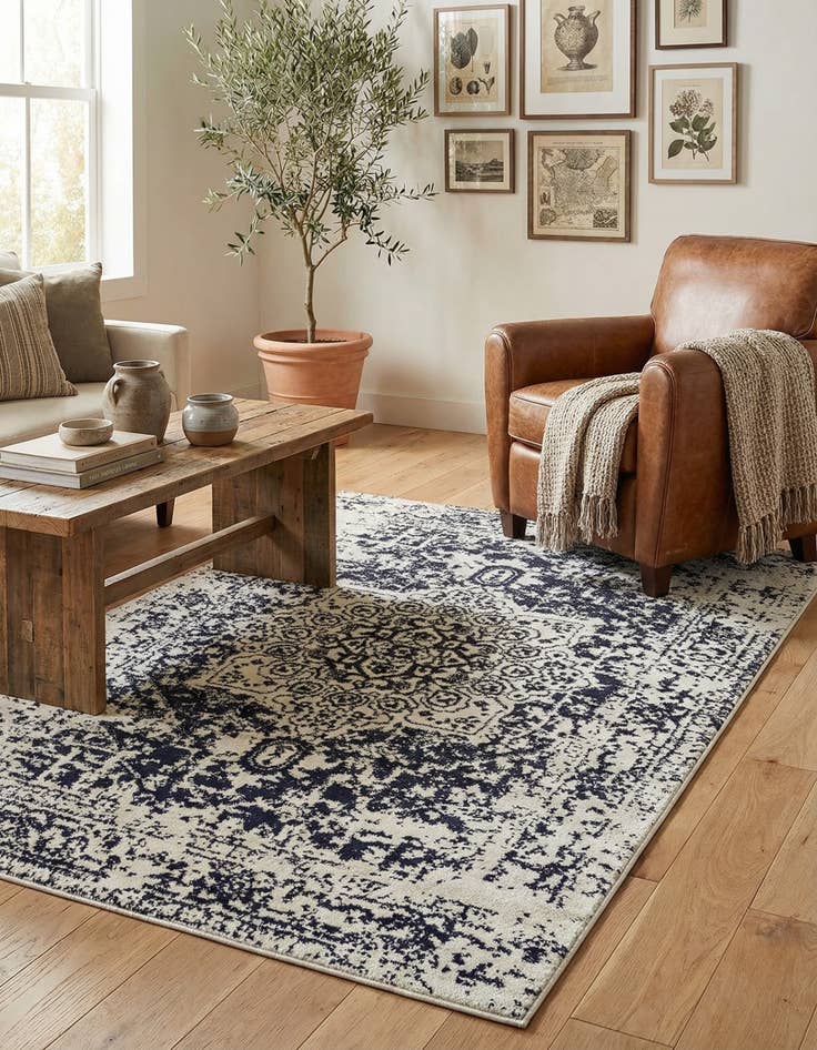 Detail image of 4' x 6' Arlington Rug