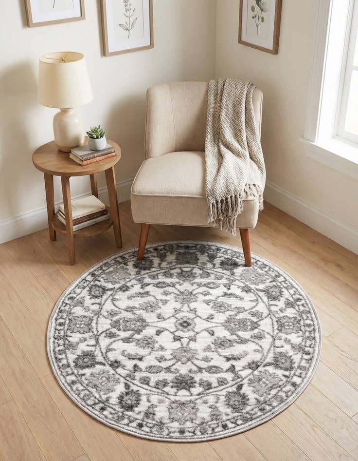 Detail image of 3' 3 x 3' 3 Boston Round Rug