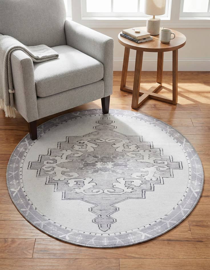 Detail image of  3' 6 x 3' 6 Timeless Round Rug