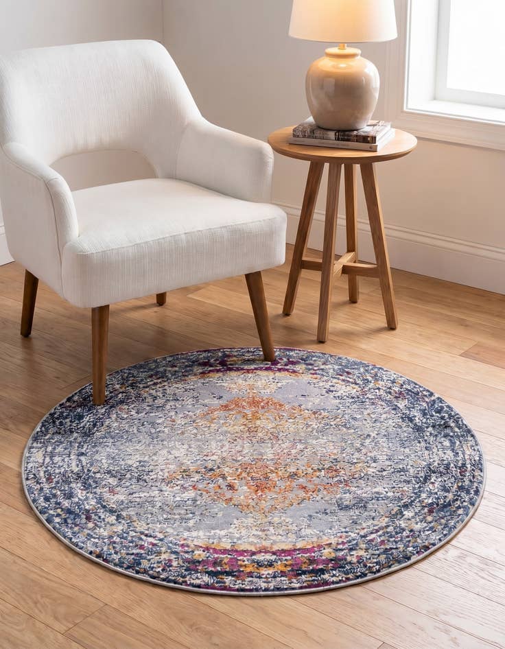Detail image of 3' 7 x 3' 7 Budapest Round Rug