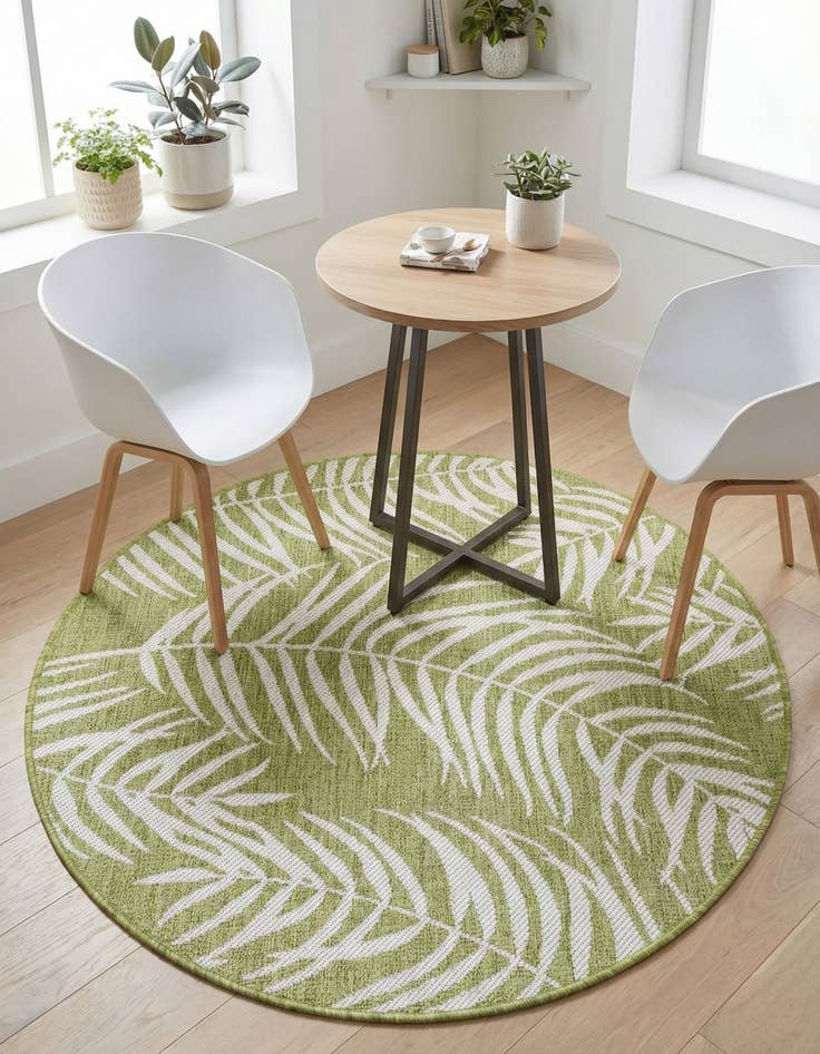 Detail image of 4' x 4' Washable Botanical Indoor / Outdoor Round Rug