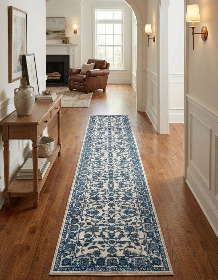 Detail image of 3' 3 x 19' 8 Boston Runner Rug