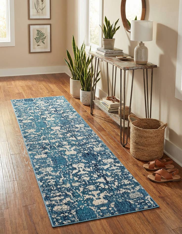 Detail image of 2' 2 x 6' Amulet Runner Rug