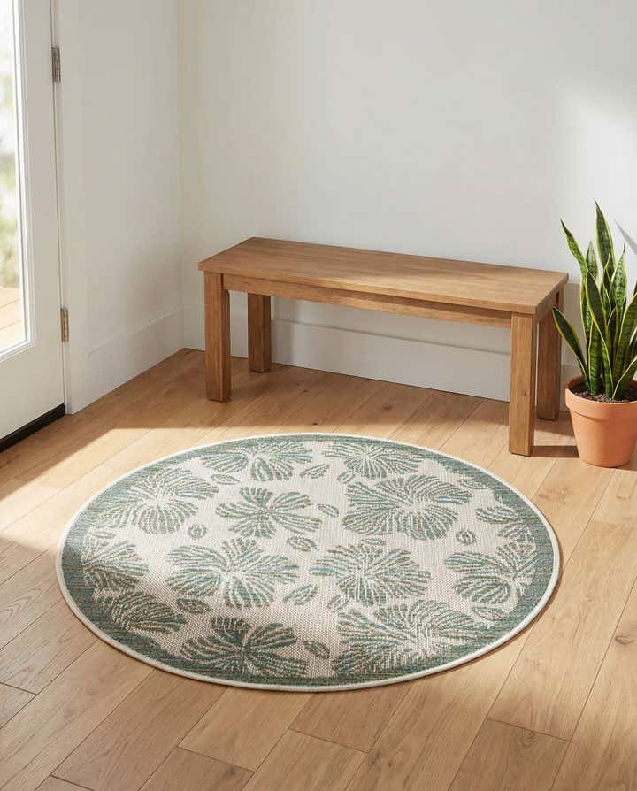3' 3 x 3' 3 Easy-Clean Baja Indoor / Outdoor Round Rug