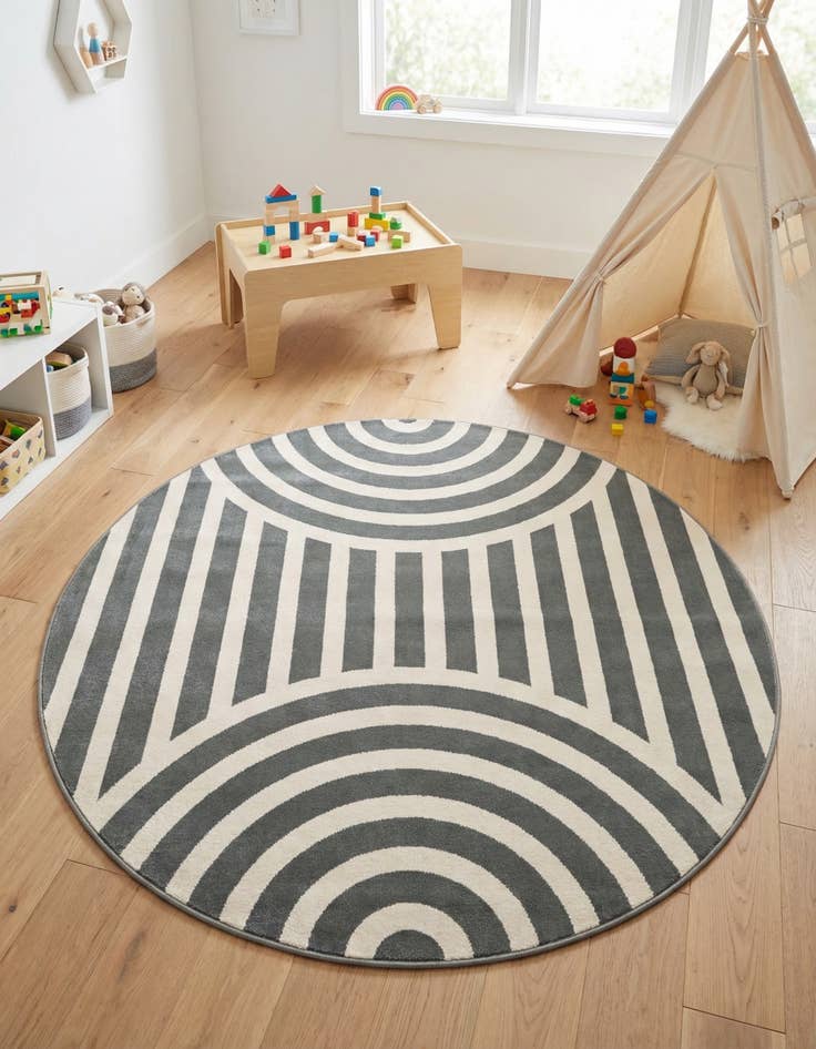 Detail image of 5' 3 x 5' 3 Whimsy Kids Round Rug