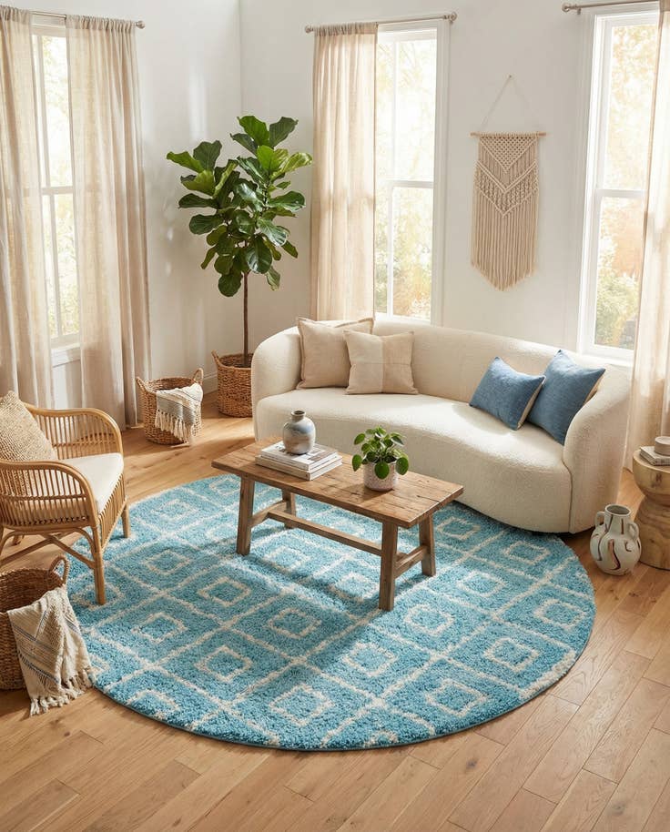 Detail image of 7' 10 x 7' 10 Lattice Shag Round Rug