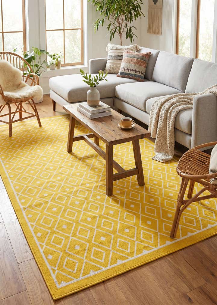 6' x 9' Easy-Clean Trellis Indoor / Outdoor Rug