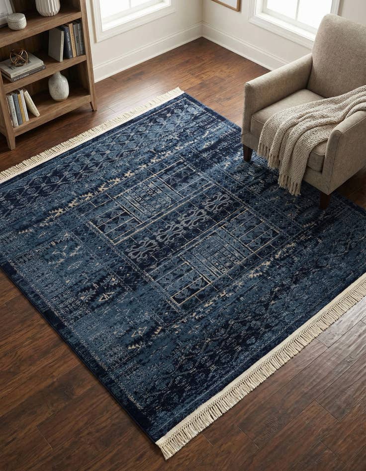 Detail image of 6' x 6' Kennedy Square Rug