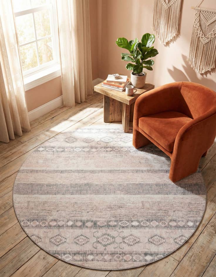 Detail image of 7' 6 x 7' 6 Timeless Round Rug