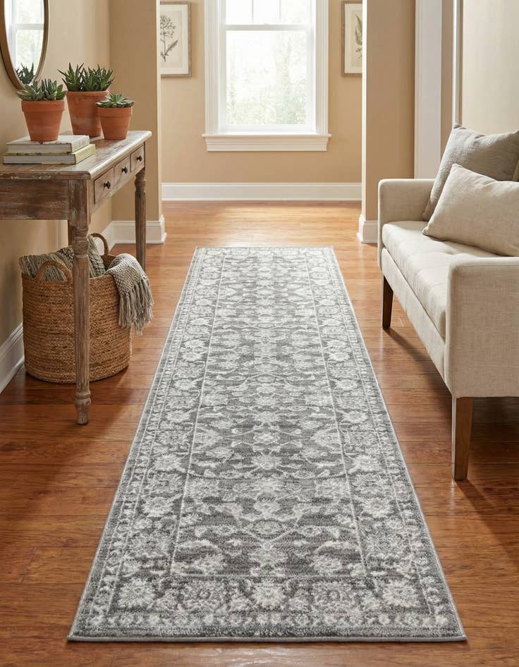 Detail image of 2' 7 x 10' Boston Runner Rug