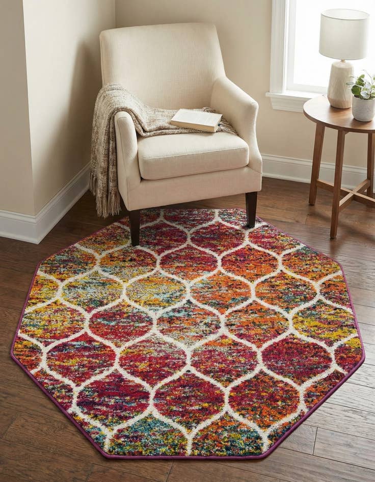 Detail image of 4' x 4' Trellis Frieze Octagon Rug