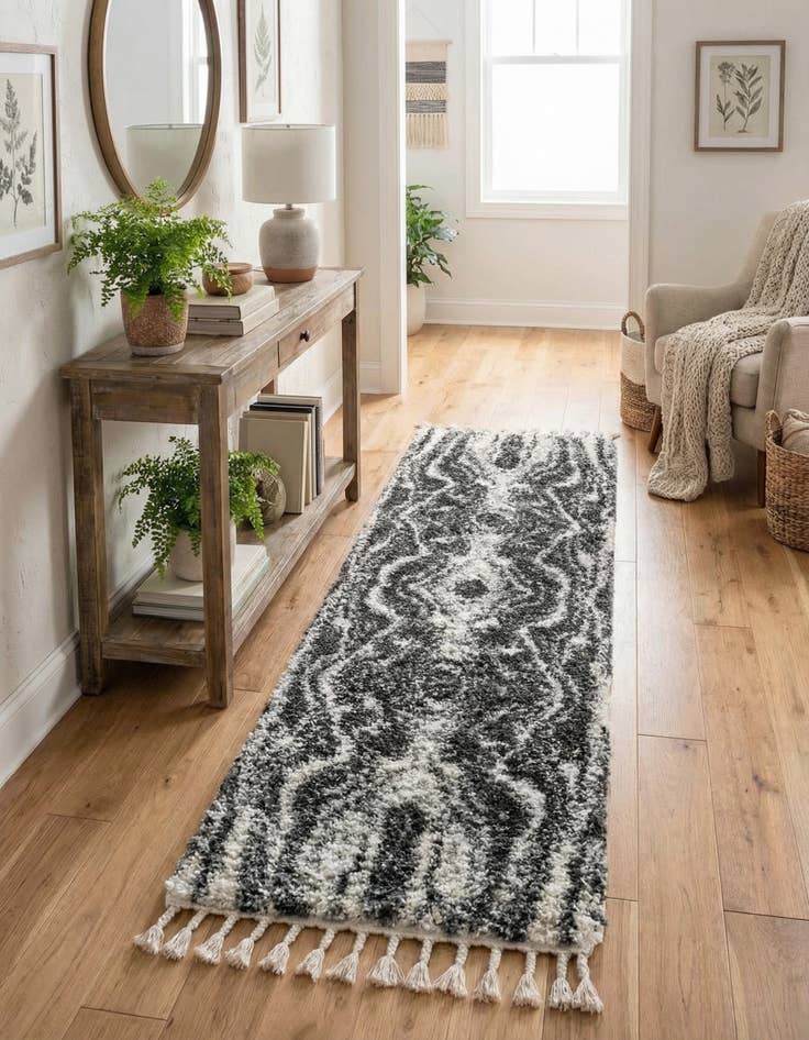 Detail image of 2' 7 x 8' 2 Lagom Shag Runner Rug