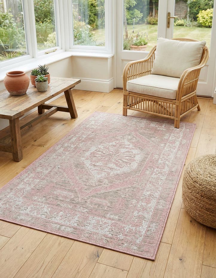 3' x 5' 3 Easy-Clean Traditional Indoor / Ou...