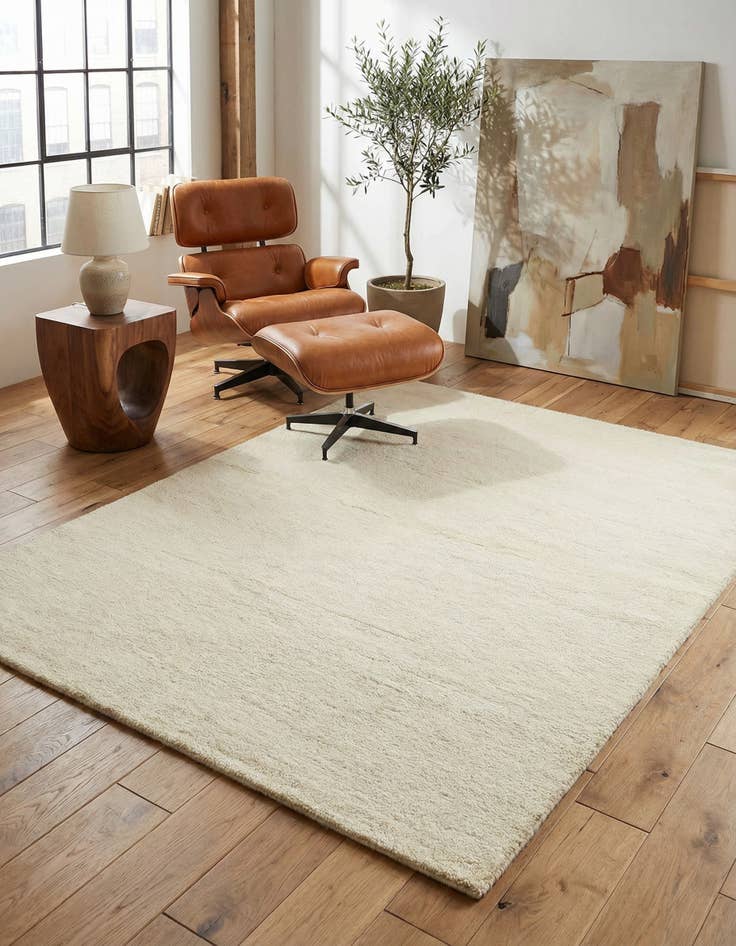 Detail image of 4' 1 x 6' Hand Knotted Gabbeh Wool Rug