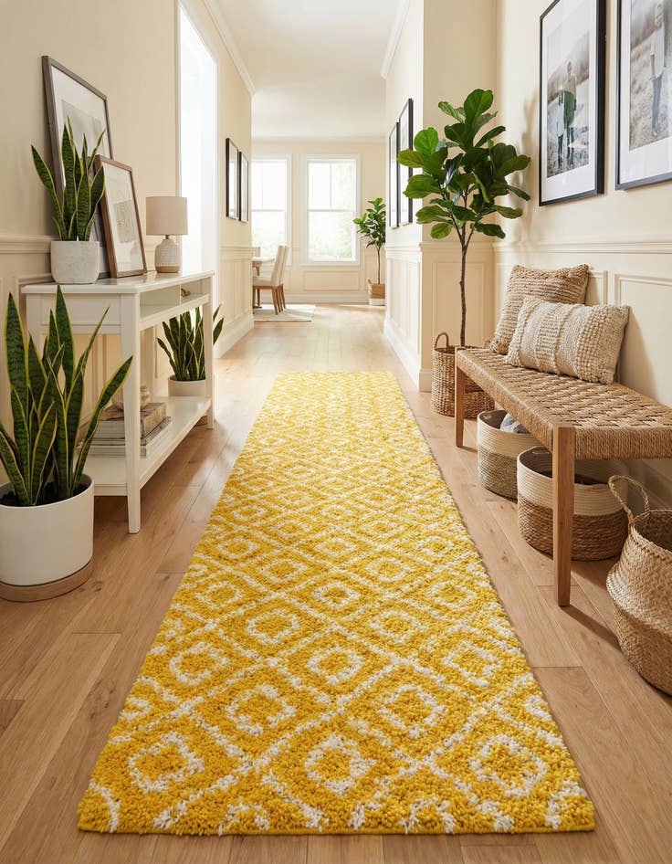 Detail image of 3' 3 x 16' 5 Lattice Shag Runner Rug