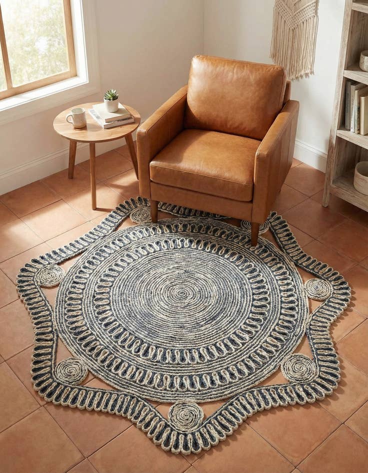 Detail image of 4' 1 x 4' 1 Handmade Braided Jute Round Rug