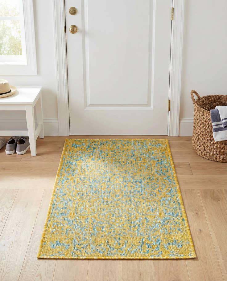 Detail image of 2' x 3' Easy-Clean Jill Zarin Dubai Indoor / Outdoor Rug