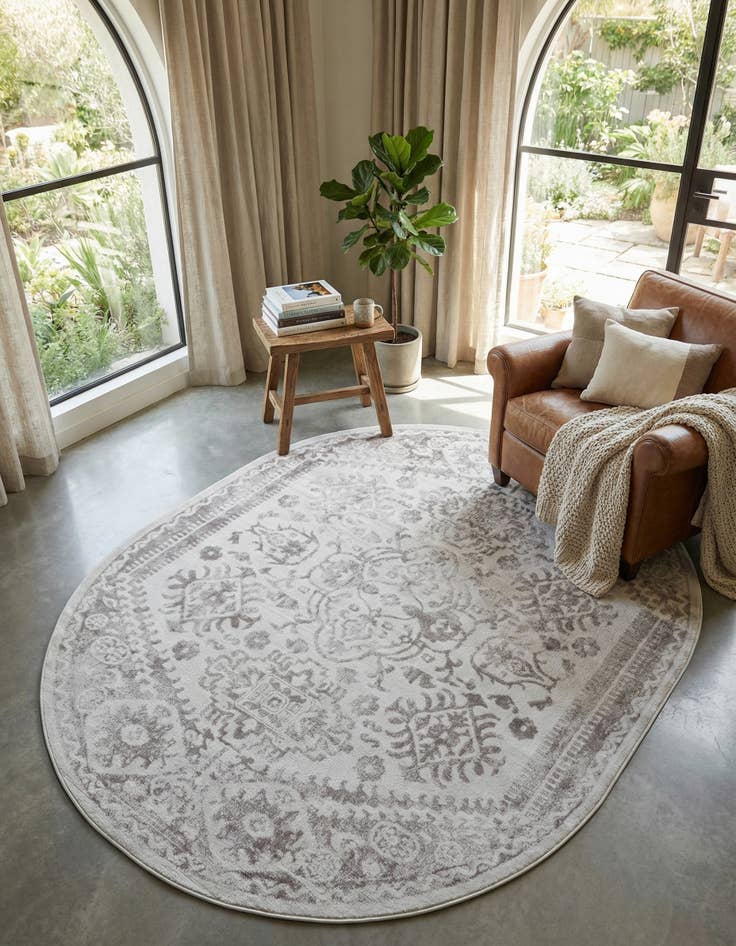 Detail image of 8' x 10' Oxford Oval Rug