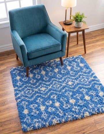 3' 3 x 3' 3 Moroccan Trellis Shag Square Rug