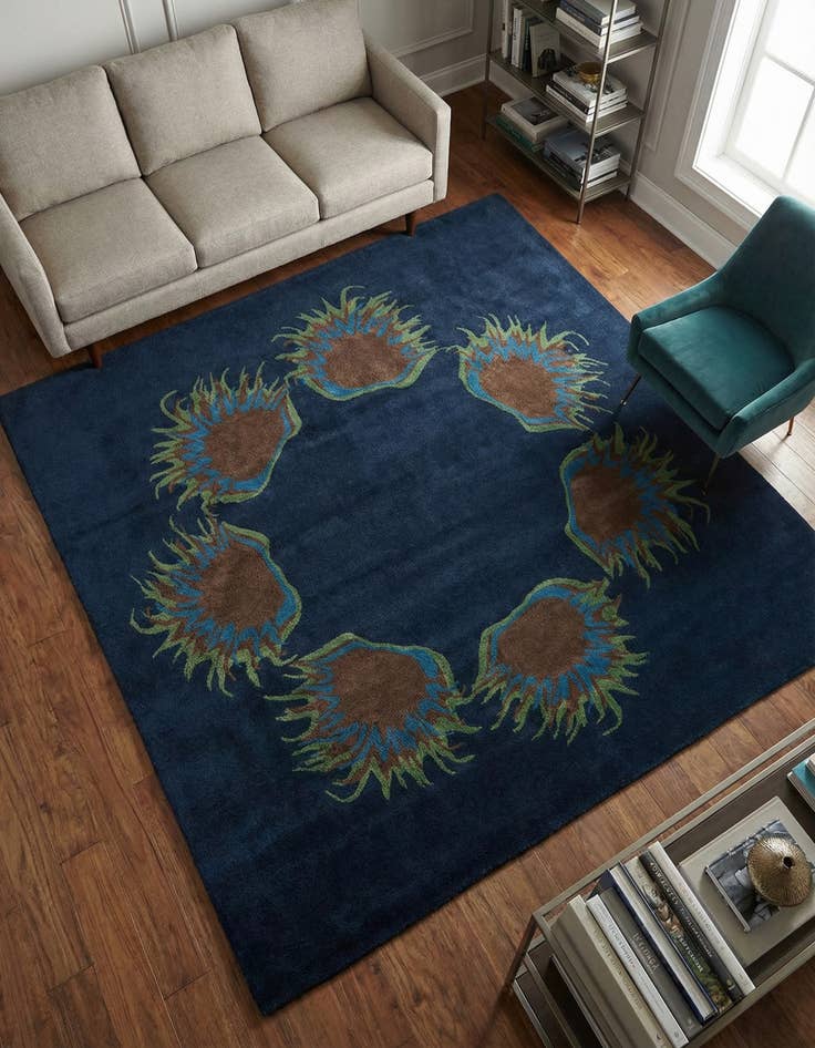 Detail image of 7' 7 x 7' 8 Luna Square Rug