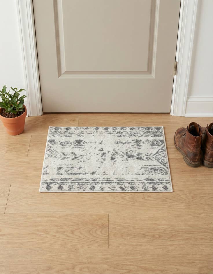 Detail image of 2' x 3' Lennon Rug