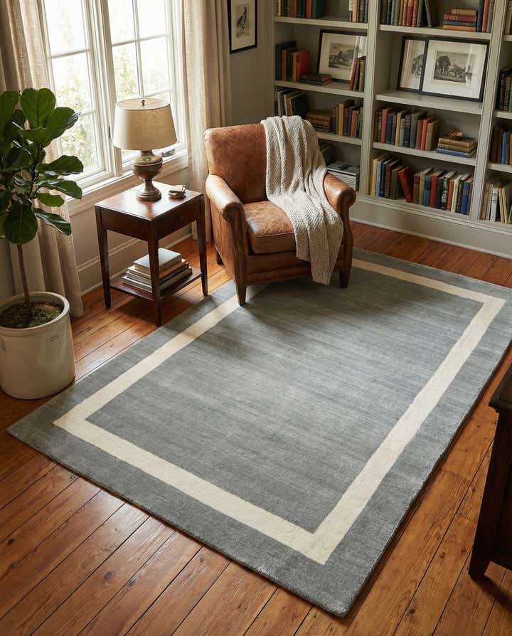 4' 1 x 6' 1 Jill Zarin Border Wool Rug