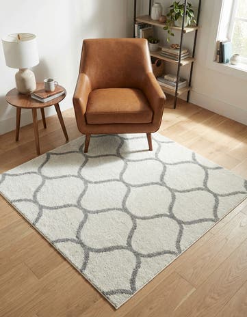 4' x 4' Lattice Frieze Square Rug