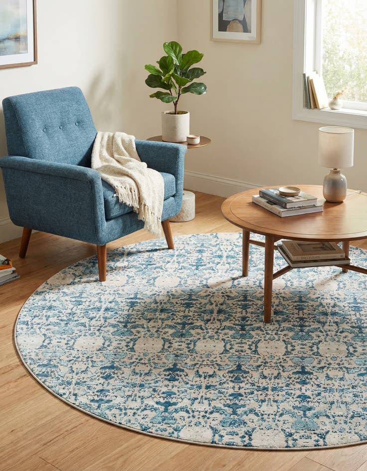 Detail image of 7' x 7' Amulet Round Rug