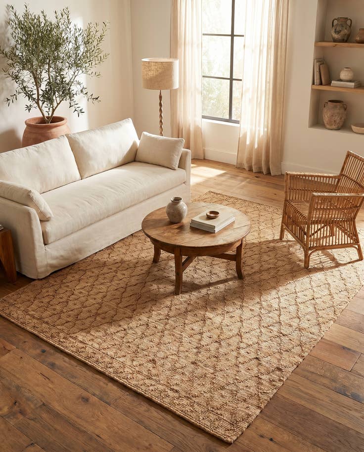 Detail image of 7' 10 x 10' Hand Woven Larsa Jute Rug