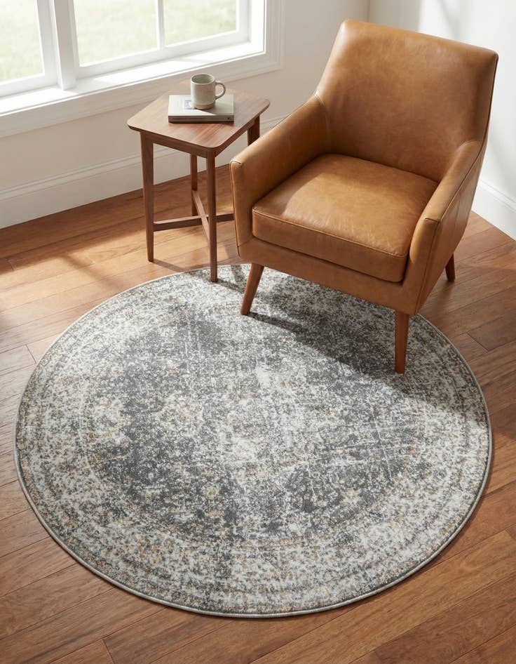 Detail image of 4' x 4' Santiago Round Rug