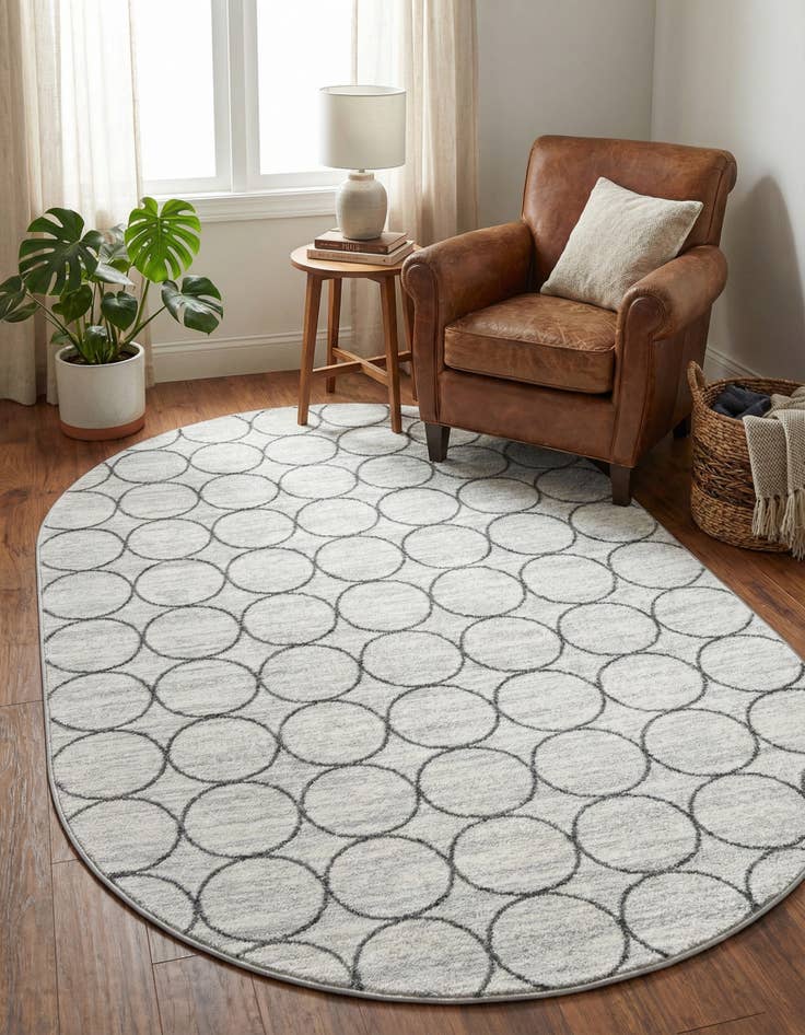 Detail image of 5' 3 x 8' Lattice Trellis Oval Rug