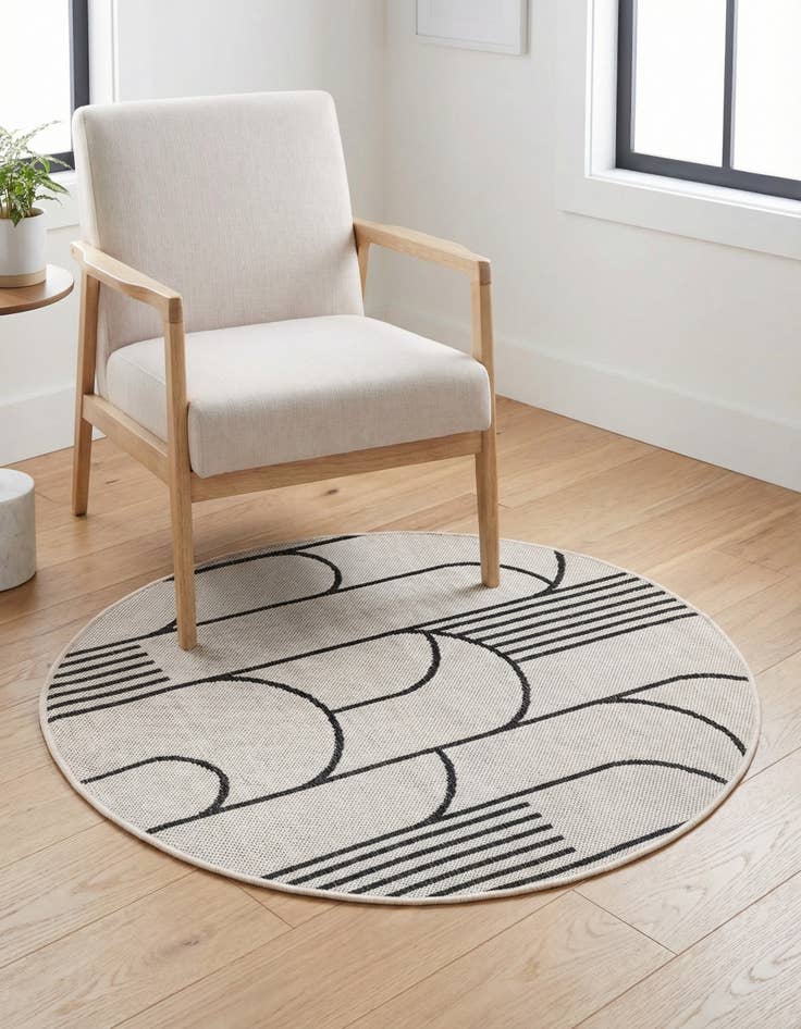 Detail image of 3' x 3' Washable Modern Indoor / Outdoor Round Rug