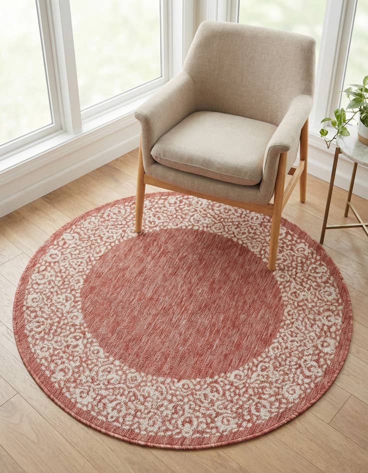 Detail image of 4' x 4' Easy-Clean Border Indoor / Outdoor Round Rug