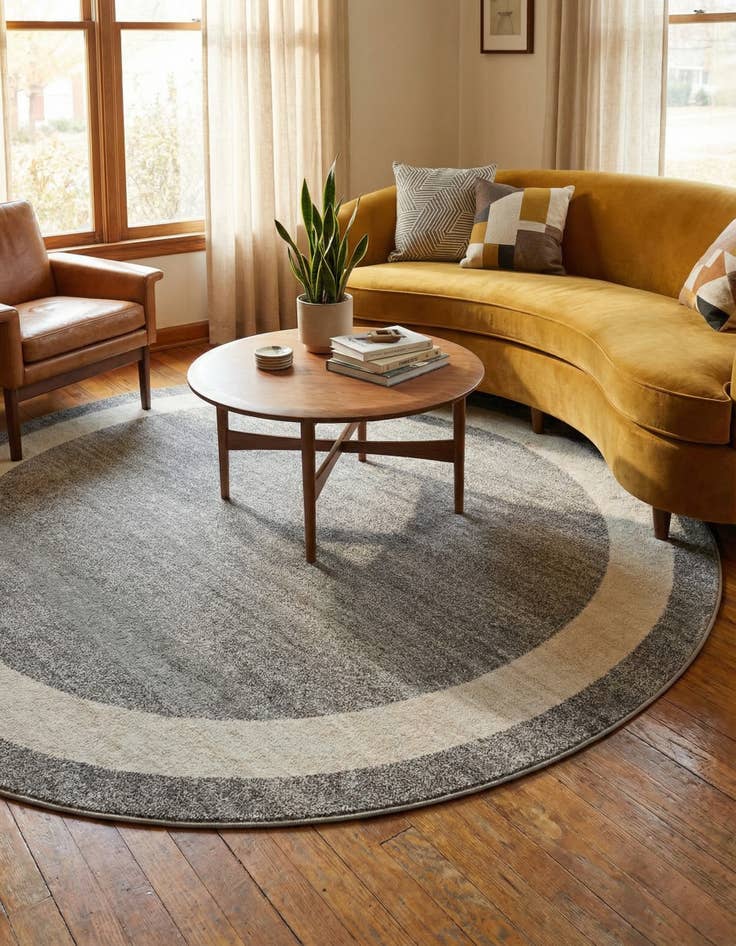 Detail image of 7' 10 x 7' 10 Angelica Round Rug