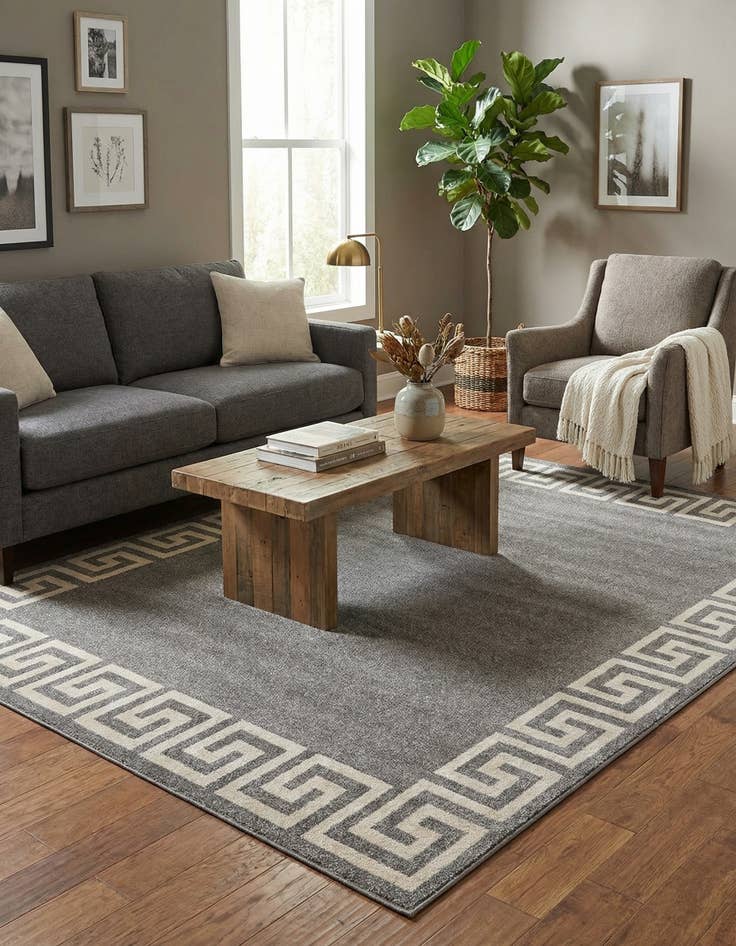 Detail image of 7' x 10' Greek Key Rug