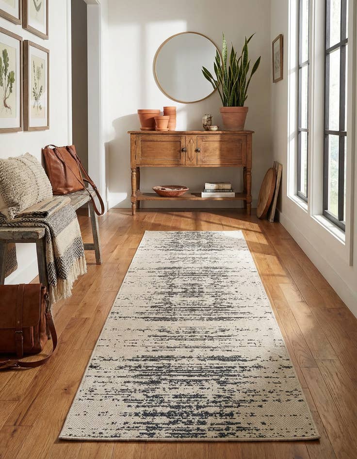 Detail image of 2' x 6' Georgia Runner Rug