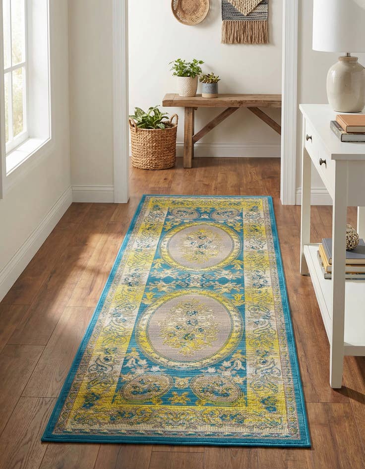 Detail image of 2' x 6' Washable Traditional Indoor / Outdoor Runner Rug