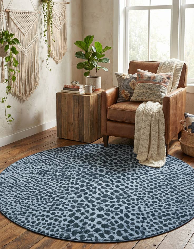 Detail image of 7' 10 x 7' 10 Kamala Washable Round Rug