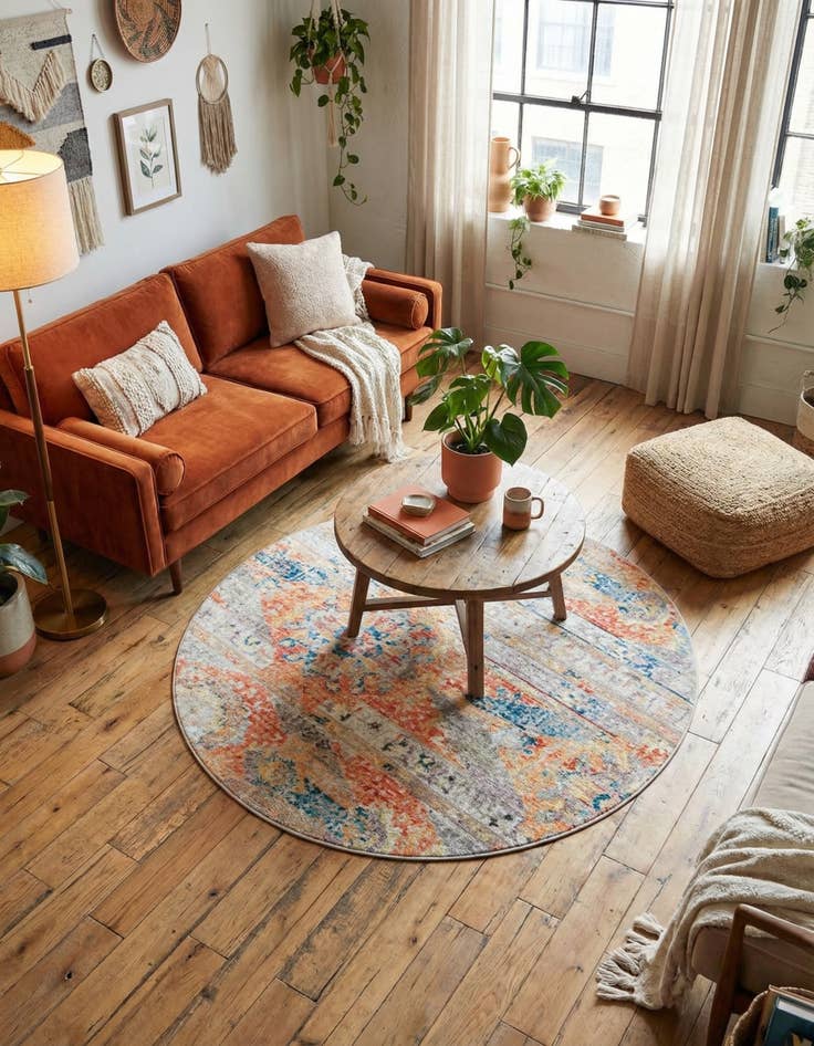 Detail image of 5' x 5' Madrid Round Rug